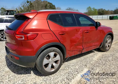 2020 Volvo Xc40 T4 Momentum z USA, uszkodzony, nr VIN YV4AC2HK9L2337950